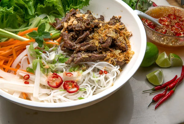 Best grilled beef vermicelli bowl in Regina, SK